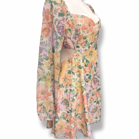 Showpo Floral Cutout Long Sleeve Mini Dress Size 10 - Picture 3 of 7